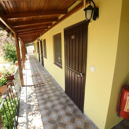Limonata Hotel Assos Екстериор снимка